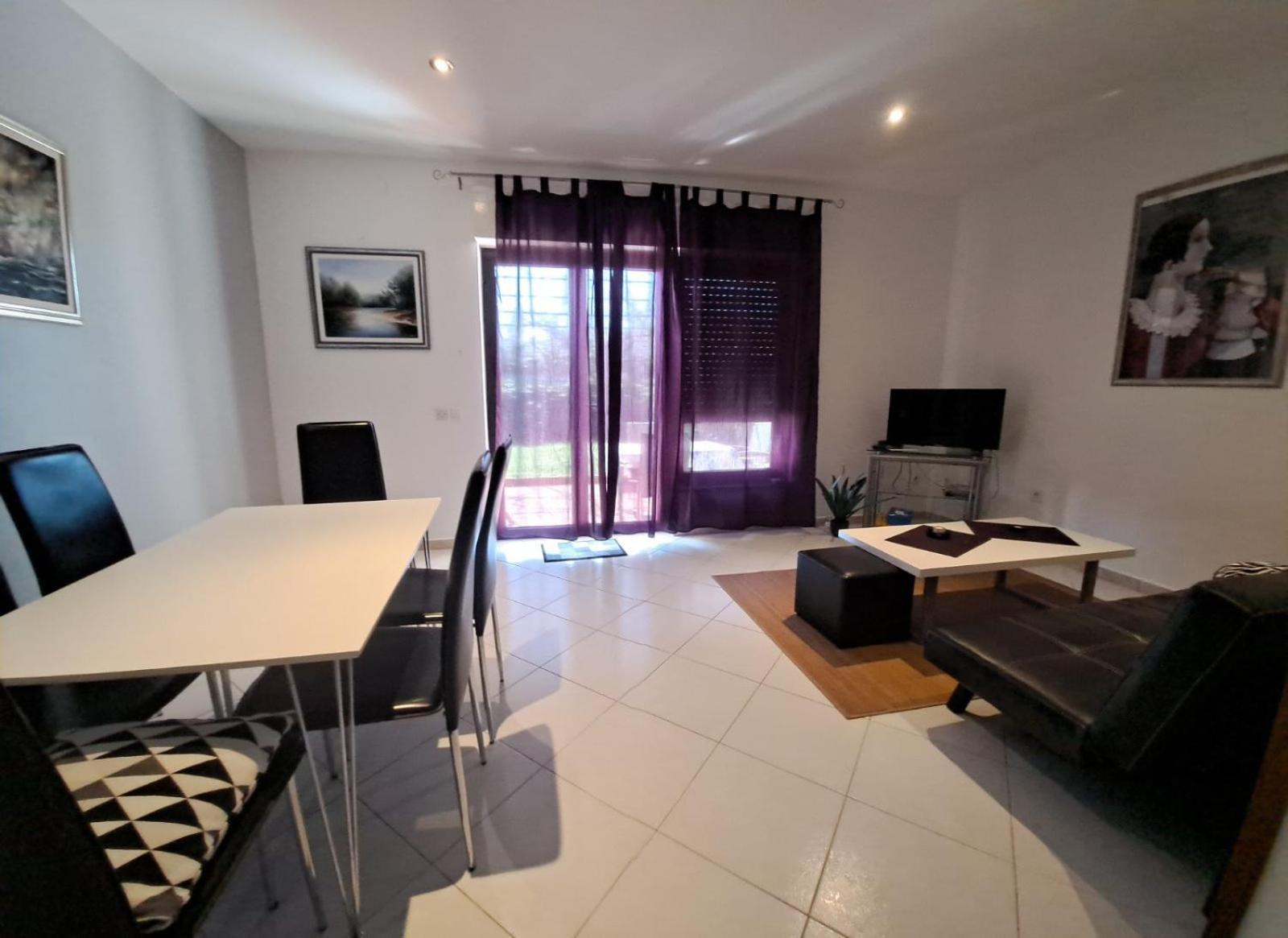 פומר Apartments Finera מראה חיצוני תמונה